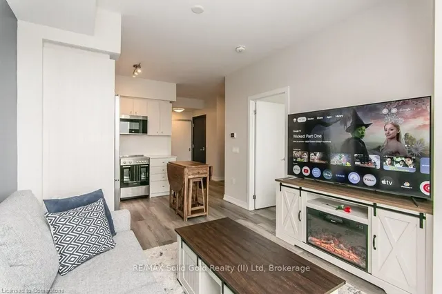 Additional image 11 of 5 Wellington St Unit 1607