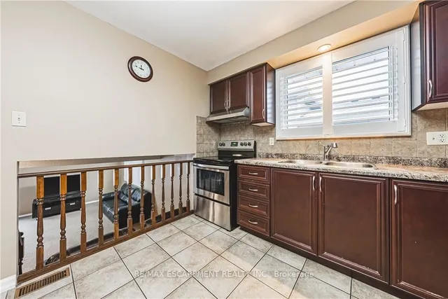 Additional image 15 of 153 Ravenbury Dr