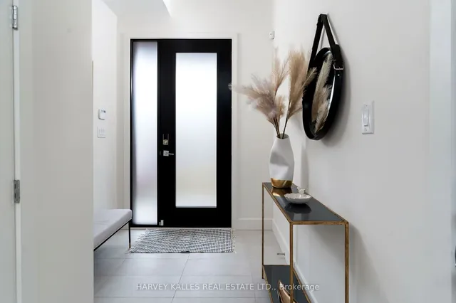 Additional image 3 of 30 Roseland Dr