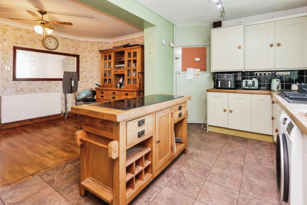 Additional image 7 of Henlow Road, BIRMINGHAM