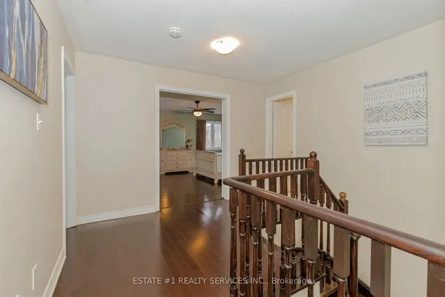 Additional image 17 of 61 Oblate Cres