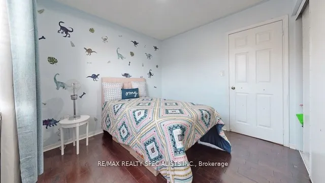 Additional image 23 of 13 Degrassi Cove Circ