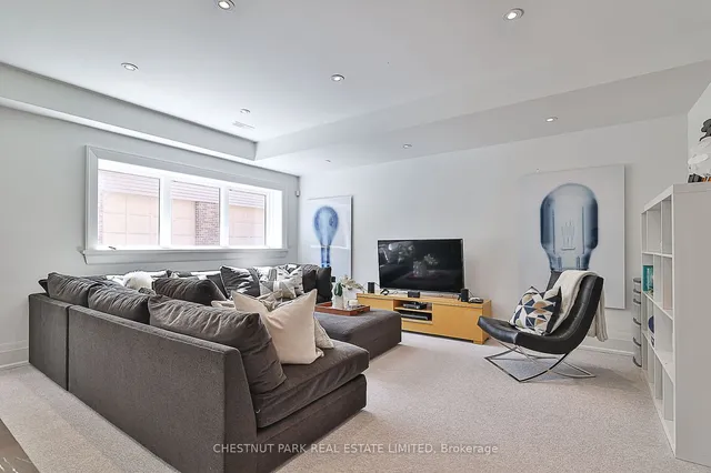 Additional image 29 of 229 Douglas Ave