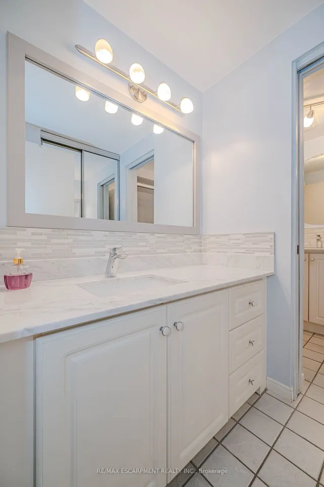 Additional image 23 of 2187 Melissa Cres