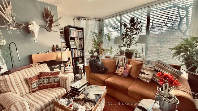 Additional image 13 of 1061 Bathurst St