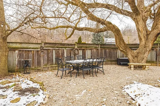 Additional image 41 of 61 Home St