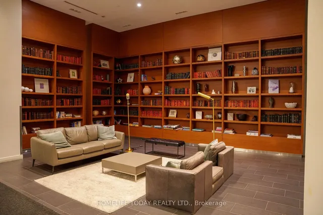 Additional image 3 of 170 Fort York Blvd Unit 1501