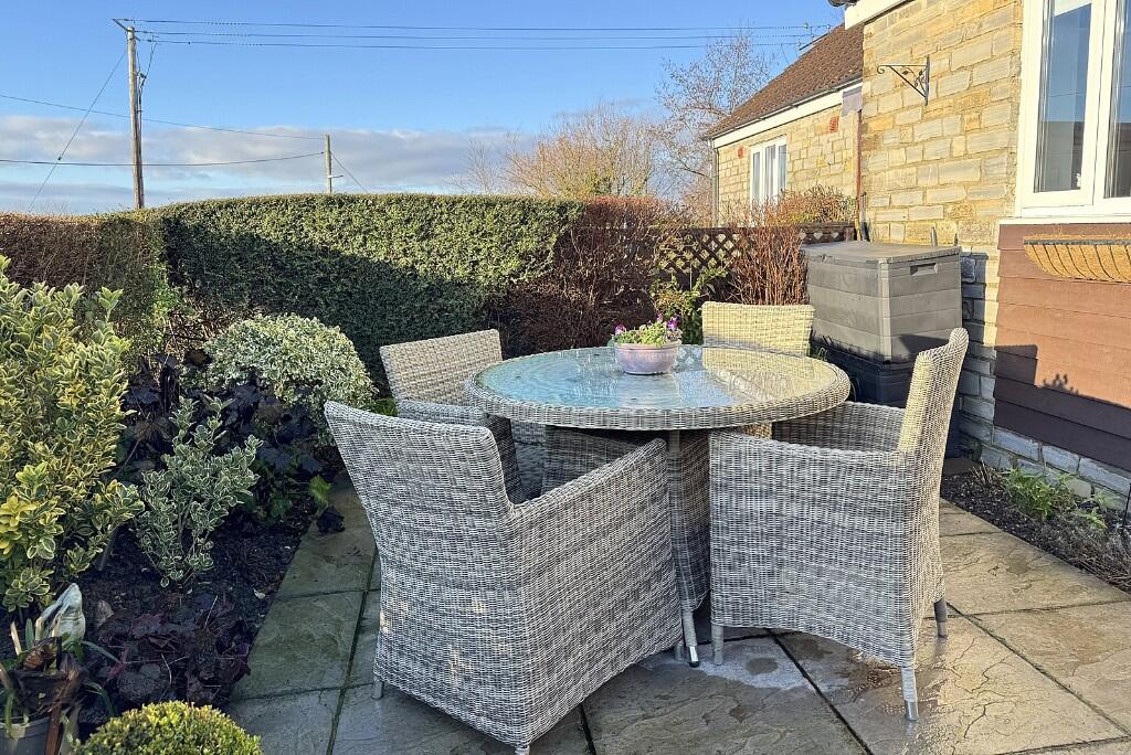 Additional image 11 of Queen Camel BA22