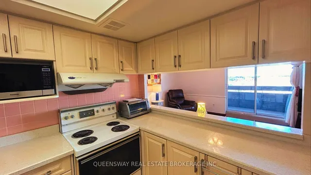 Additional image 18 of 3131 Bridletowne Circ Unit 1403