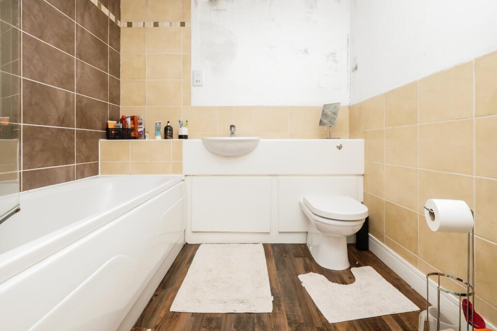 Additional image 6 of Walsall Road, West Bromwich, B71