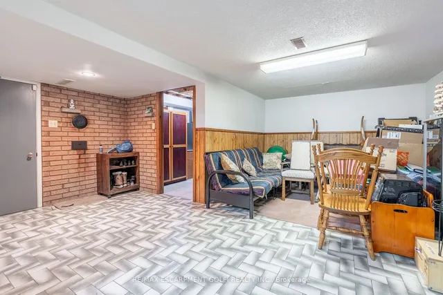 Additional image 32 of 222 Wood St