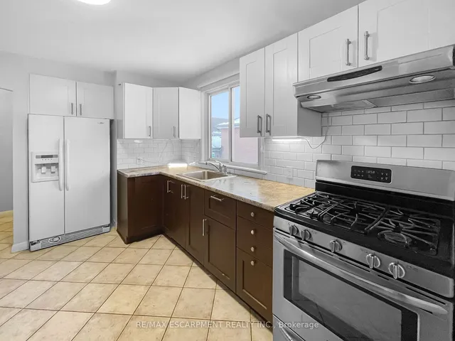 Additional image 13 of 907 Fennell Ave