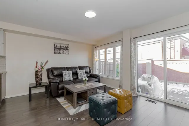 Additional image 22 of 138 Baffin Cres