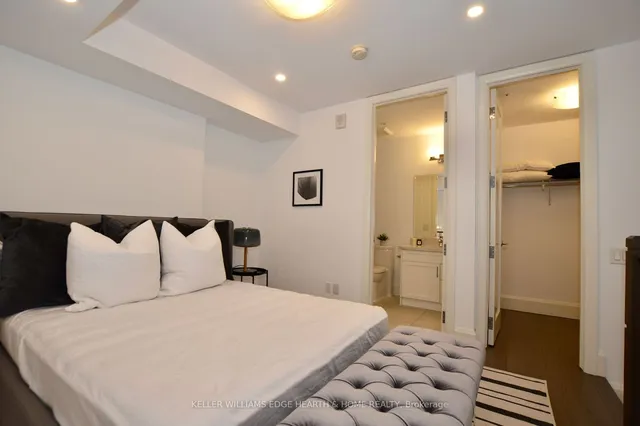 Additional image 24 of 112 King St Unit PH 6