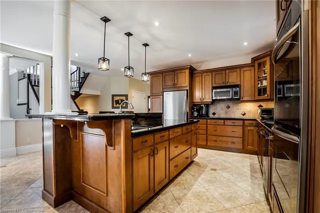 Additional image 9 of 2062 Gordie Tapp Cres