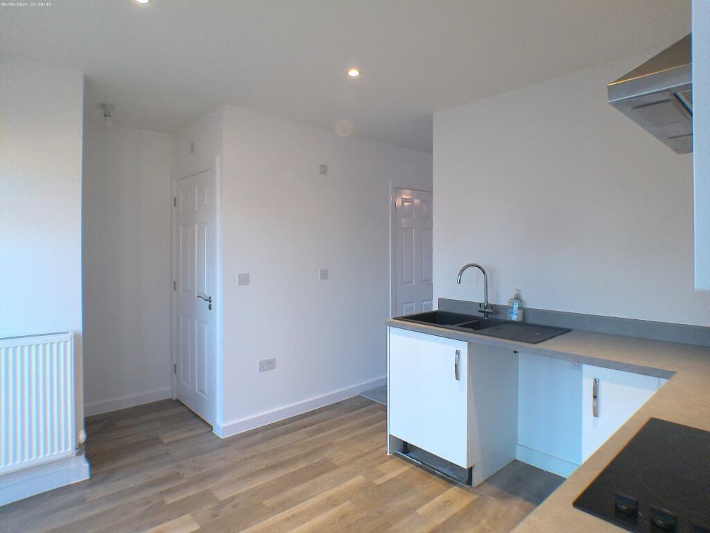 Additional image 5 of Leese Drive, B90