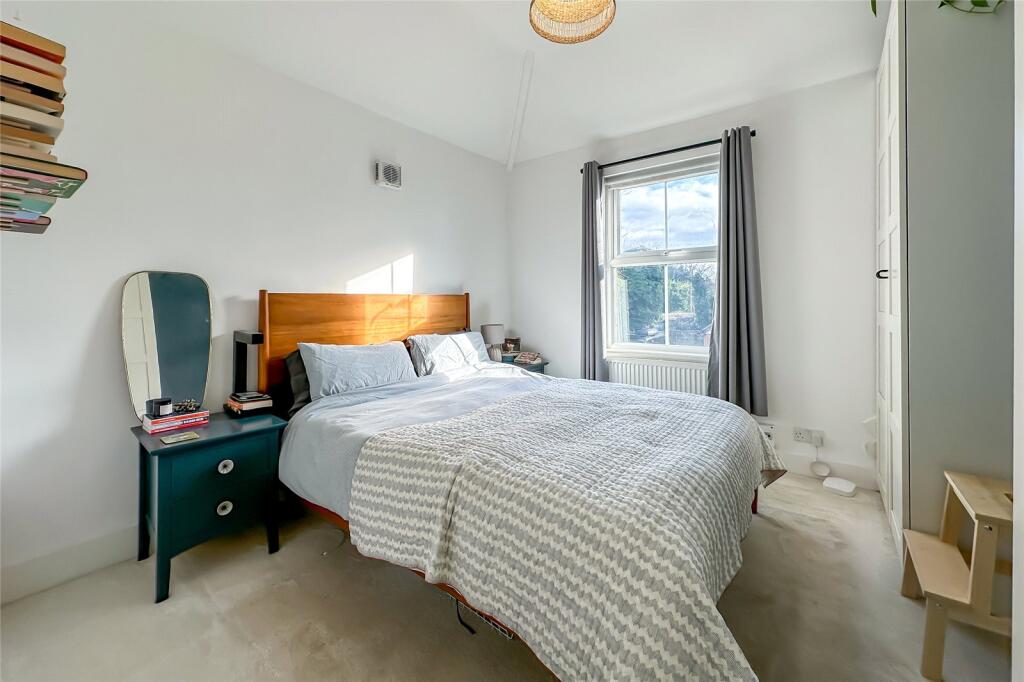 Additional image 8 of Cravells Road, Harpenden, Hertfordshire, AL5