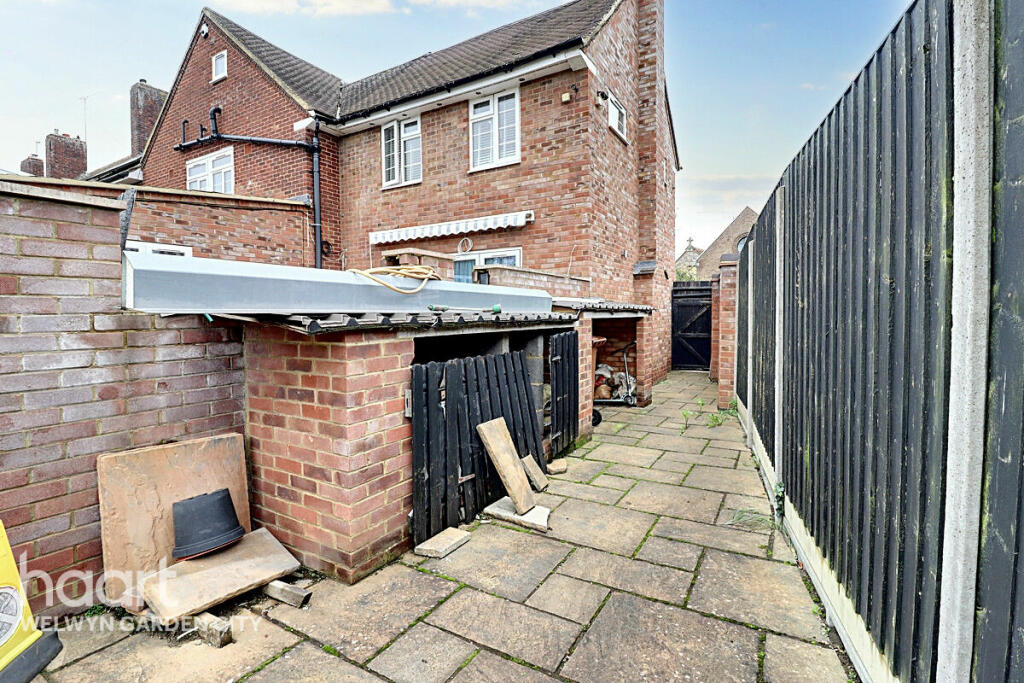 Additional image 27 of Hollybush Lane, Welwyn Garden City