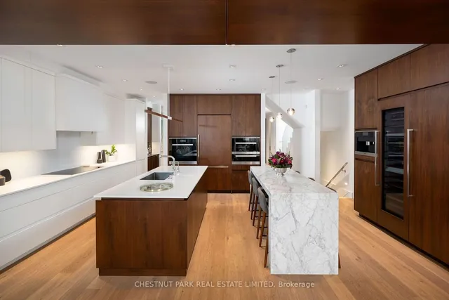 Additional image 9 of 19 Woodlawn Ave