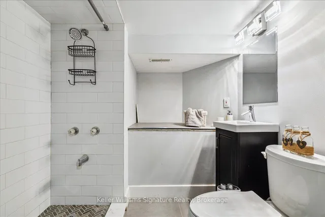 Additional image 35 of 418 Upper Wellington St