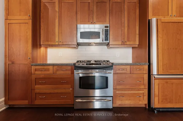 Additional image 6 of 2855 Bloor St Unit 713