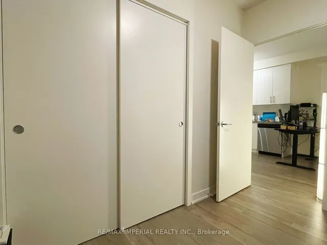 Additional image 11 of 212 King William St Unit 808