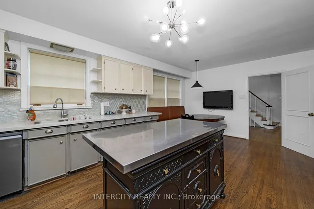 Additional image 15 of 27 Suncrest Dr