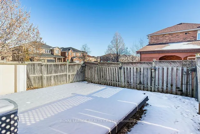 Additional image 39 of 3 Lake Louise Dr