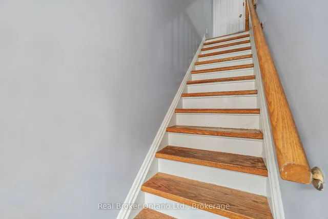 Additional image 4 of 75 Turntable Cres Unit 127