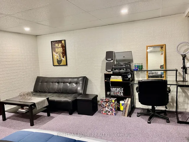 Additional image 27 of 453 Woodview Rd Unit 7