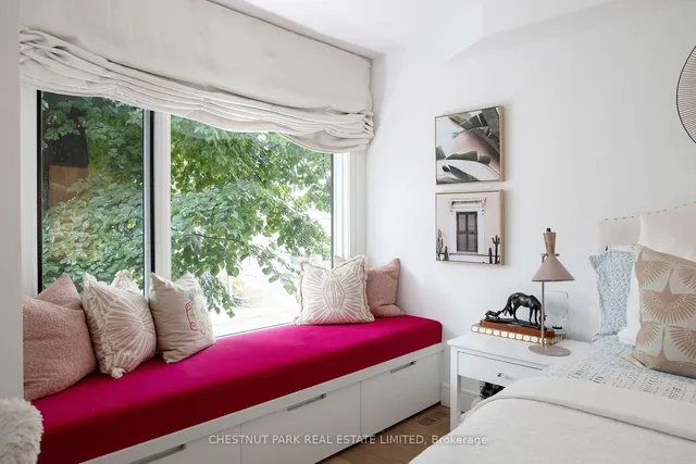 Additional image 15 of 19 Woodlawn Ave