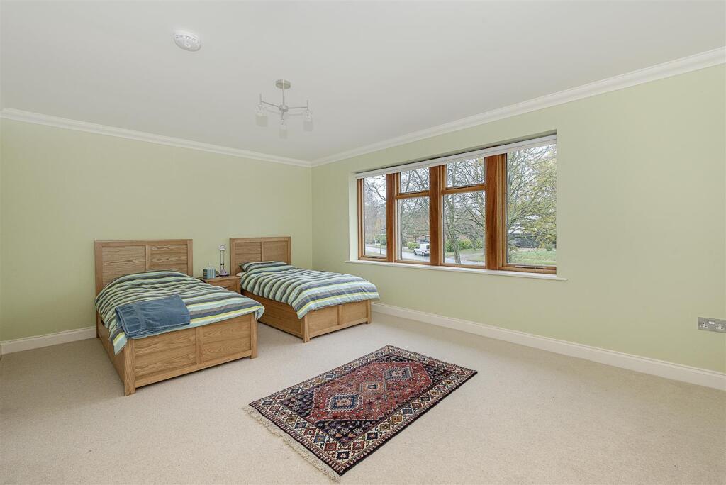 Additional image 10 of The Deerings, Harpenden