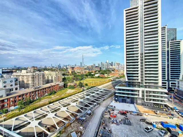 Additional image 11 of 19 Western Battery Rd Unit 1222