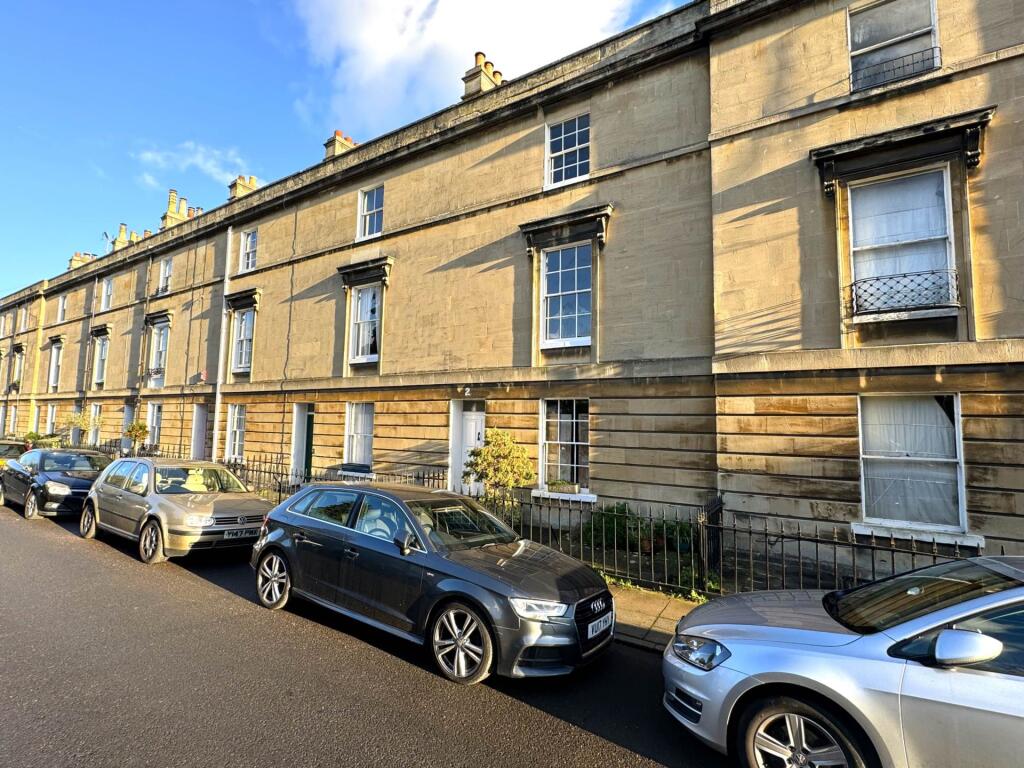 Victoria Place, Bath