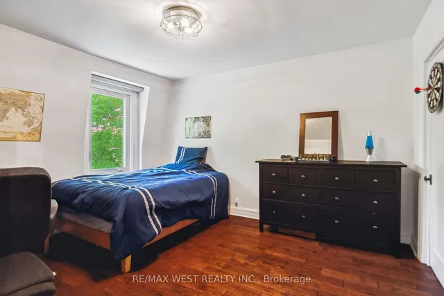 Additional image 11 of 68 Hastings Ave