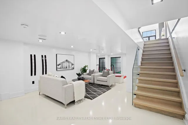 Additional image 31 of 174 Lisgar St