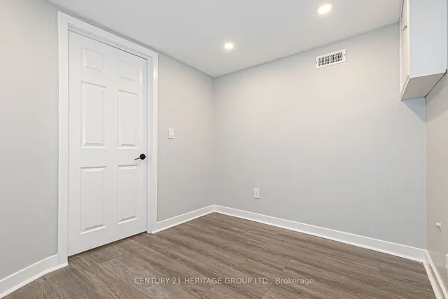 Additional image 22 of 97 Eileen Ave