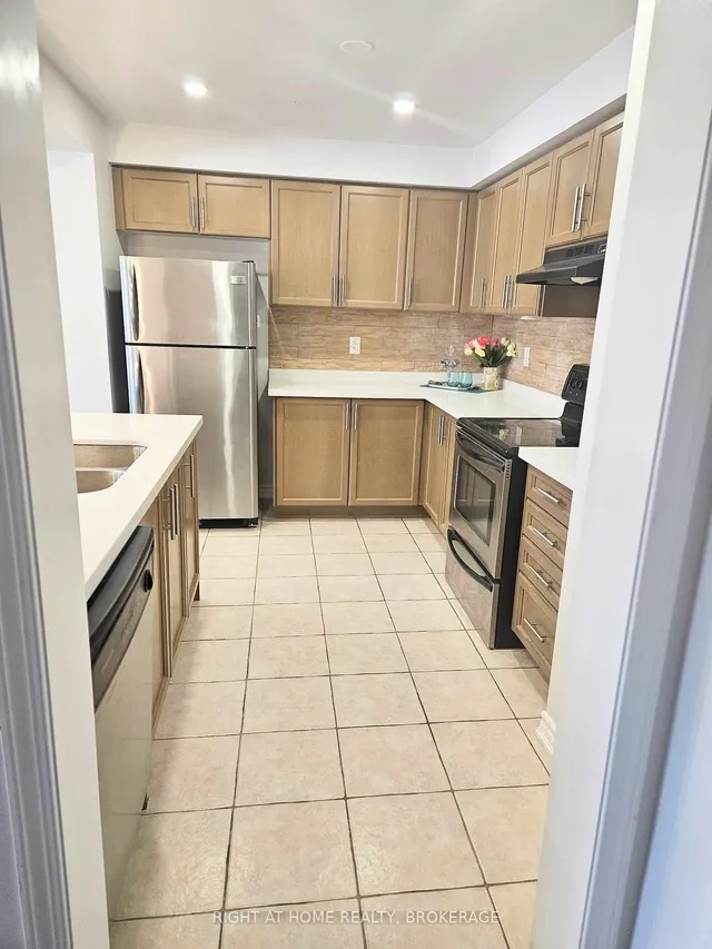 Additional image 8 of 235 SCHREYER Cres