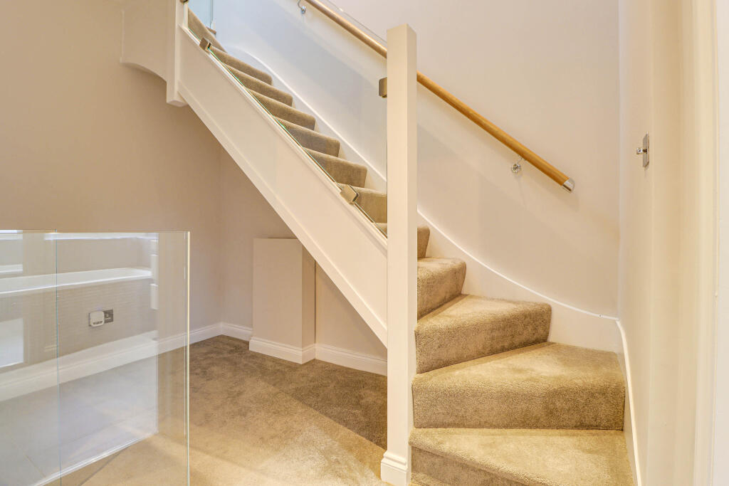 Additional image 5 of Luton Road, Harpenden, Hertfordshire, AL5