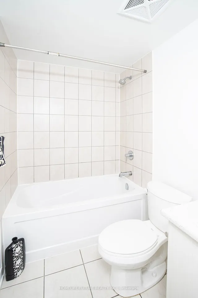 Additional image 15 of 3686 St Clair Ave Unit 105