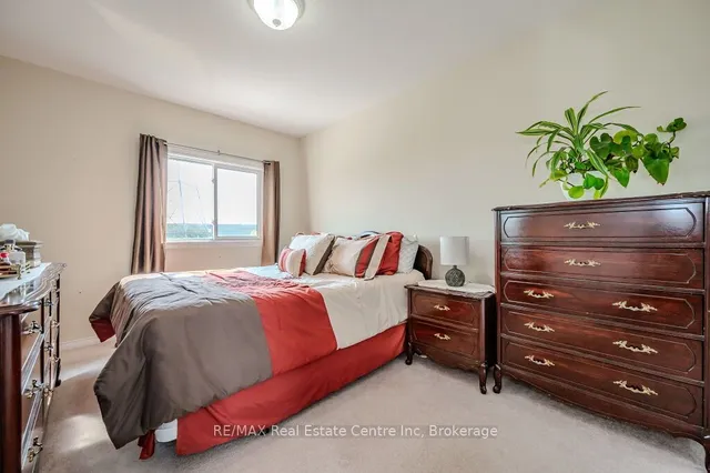 Additional image 26 of 128 Henhoeffer Cres