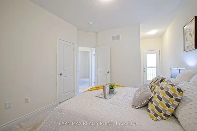 Additional image 28 of 90 Donald Ficht Cres