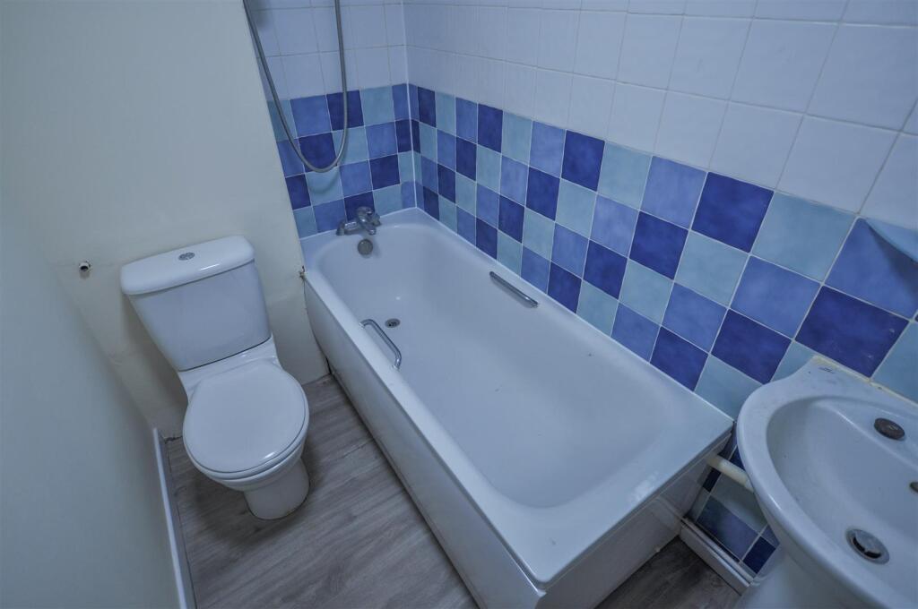 Additional image 5 of Cedarwood Drive, St Albans