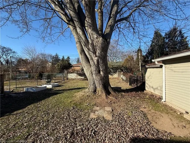 Additional image 24 of 2137 Mount Forest Dr