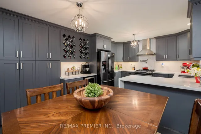 Additional image 13 of 71 Allanhurst Dr