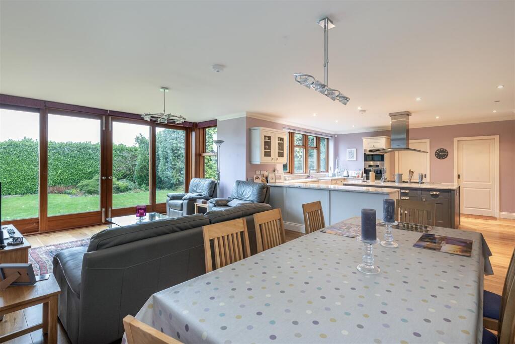 Additional image 6 of The Deerings, Harpenden