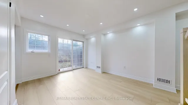 Additional image 28 of 51 Denison Ave