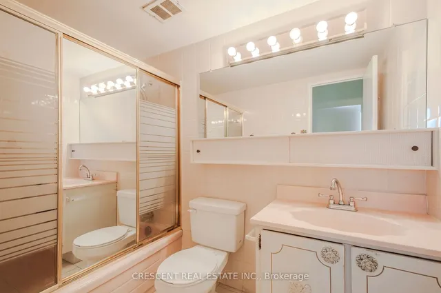 Additional image 18 of 551 The West Mall Unit 1522