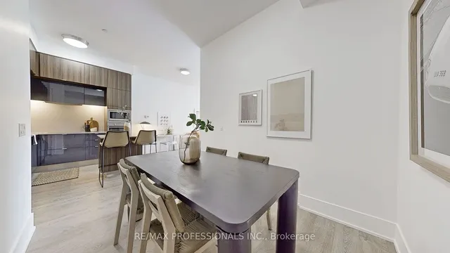 Additional image 16 of 15 Merchants Wharf Unit 1208