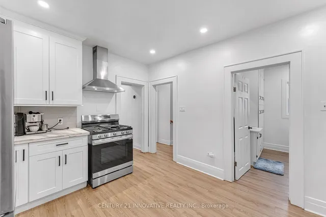 Additional image 10 of 39 Delena Ave